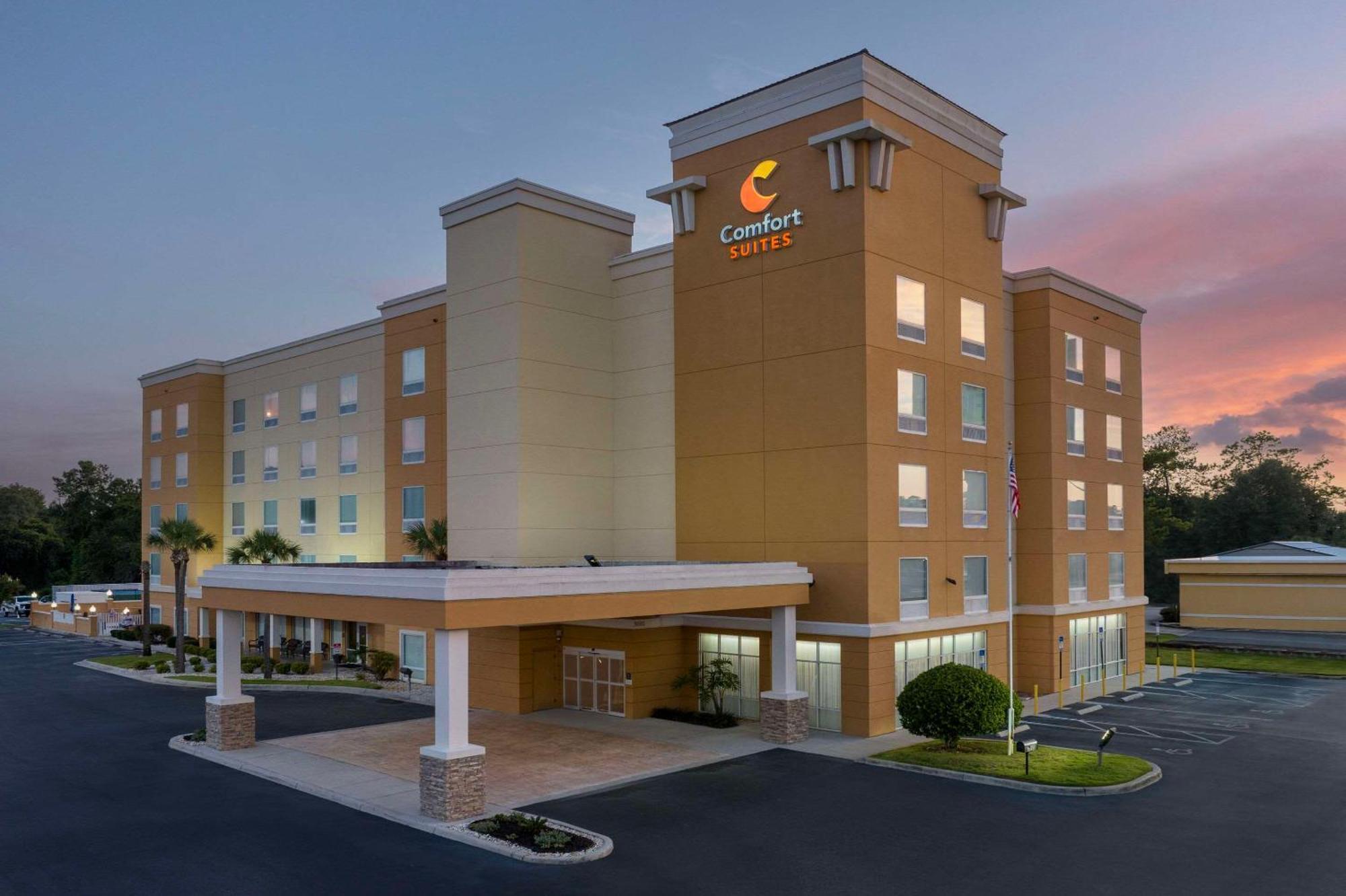 Comfort Suites Lake City Exterior photo